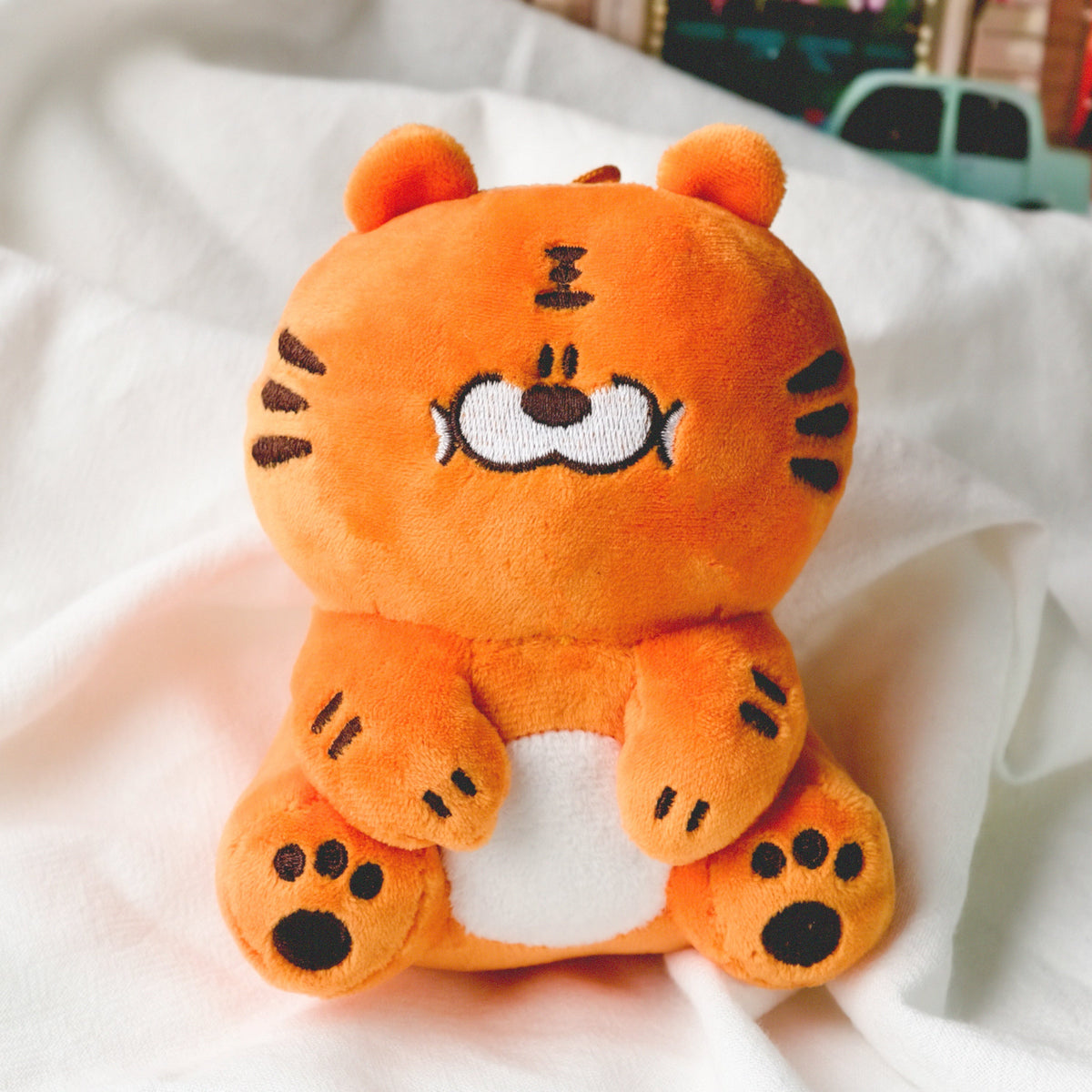Fickle Plan | HuhuTiger in Bunny Costume Bag Charm