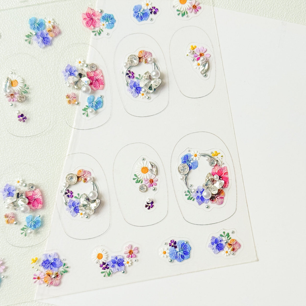 Hello Claws | Flower Diamond Nail Deco Sticker