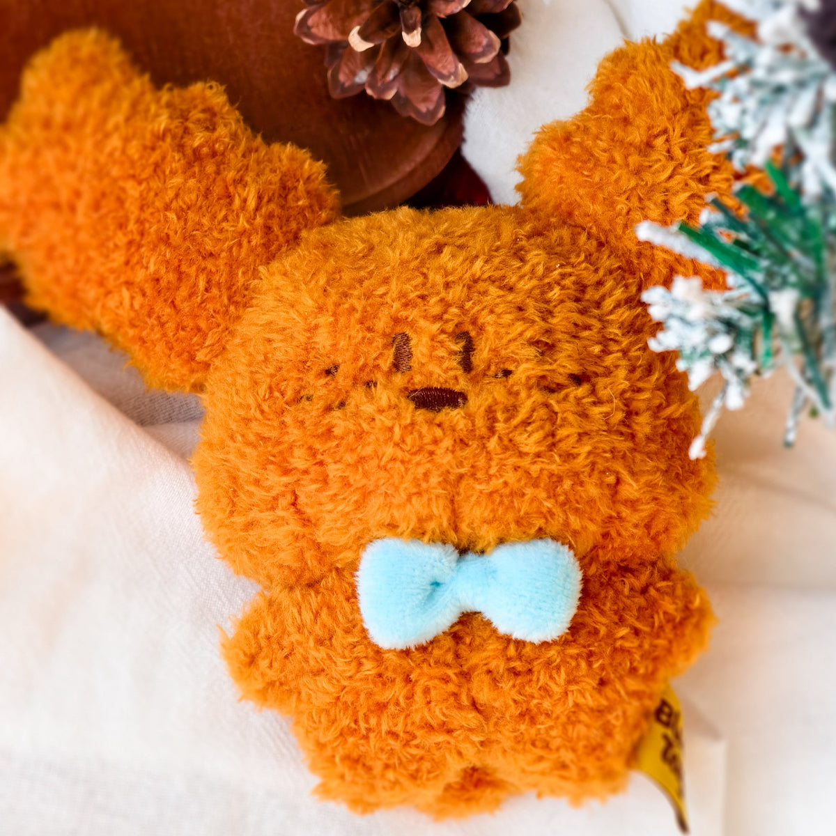Bluuf Tag | Bow-tie Freckles Puppy Plush Charm