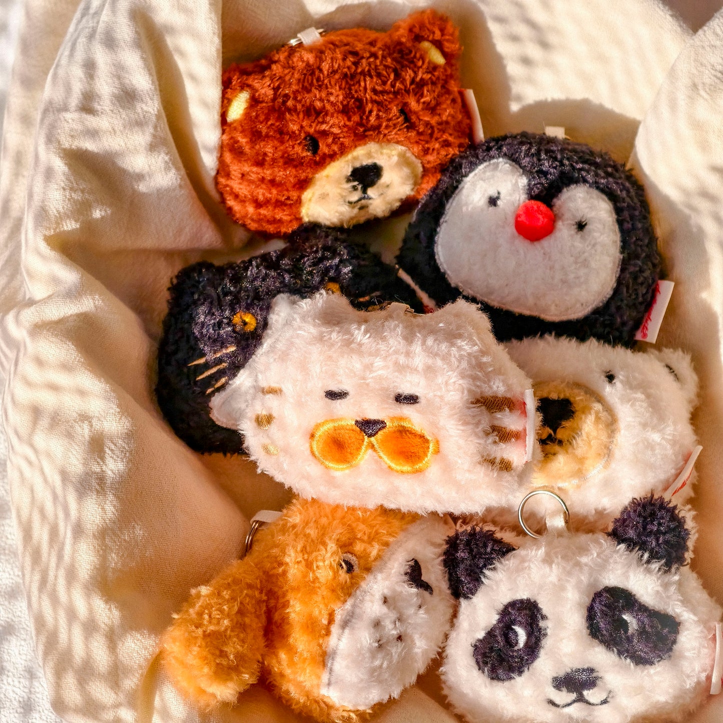 Daily White | George Kitty Plüschanhänger