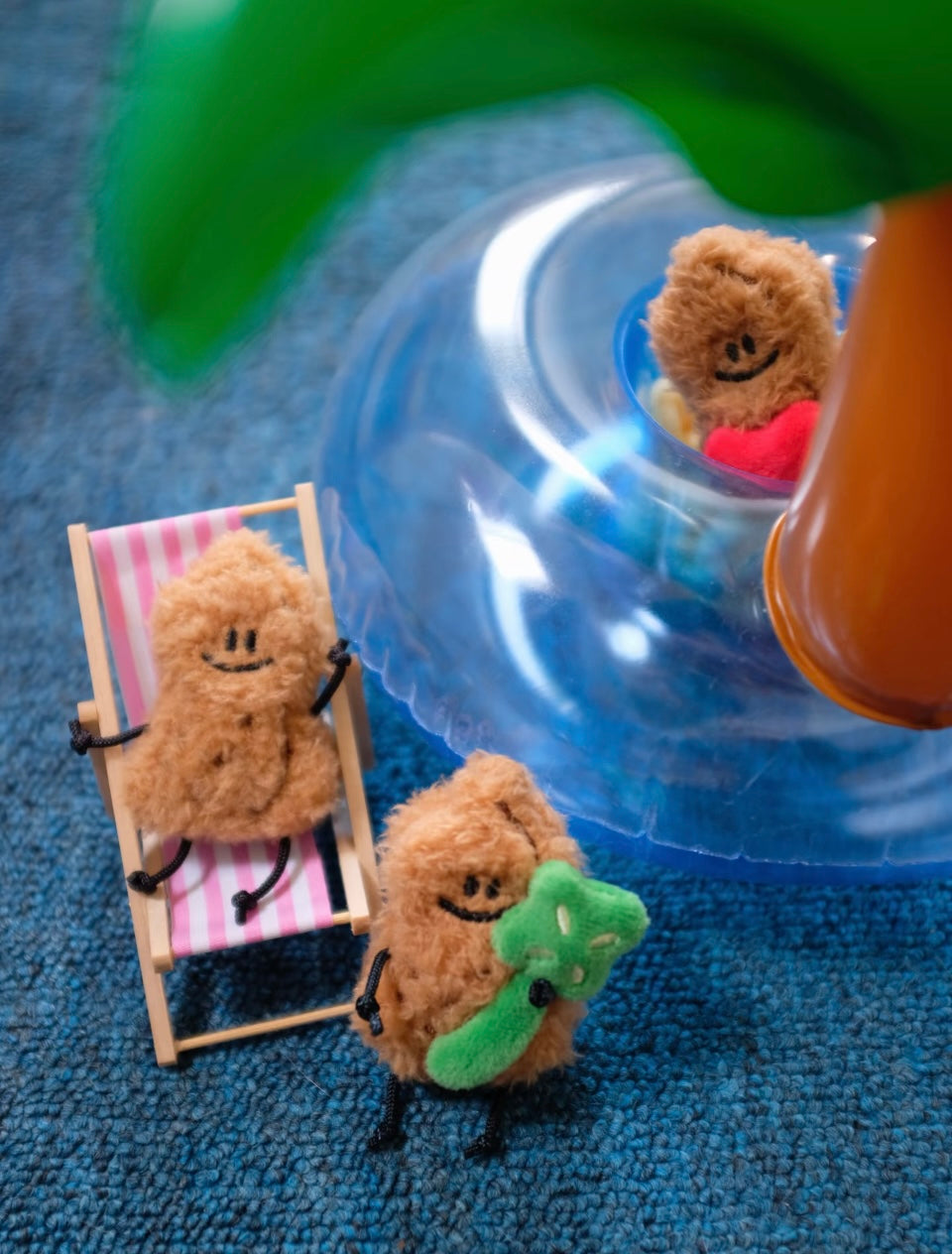 Fickle Plan | Mini Peanut Keychain