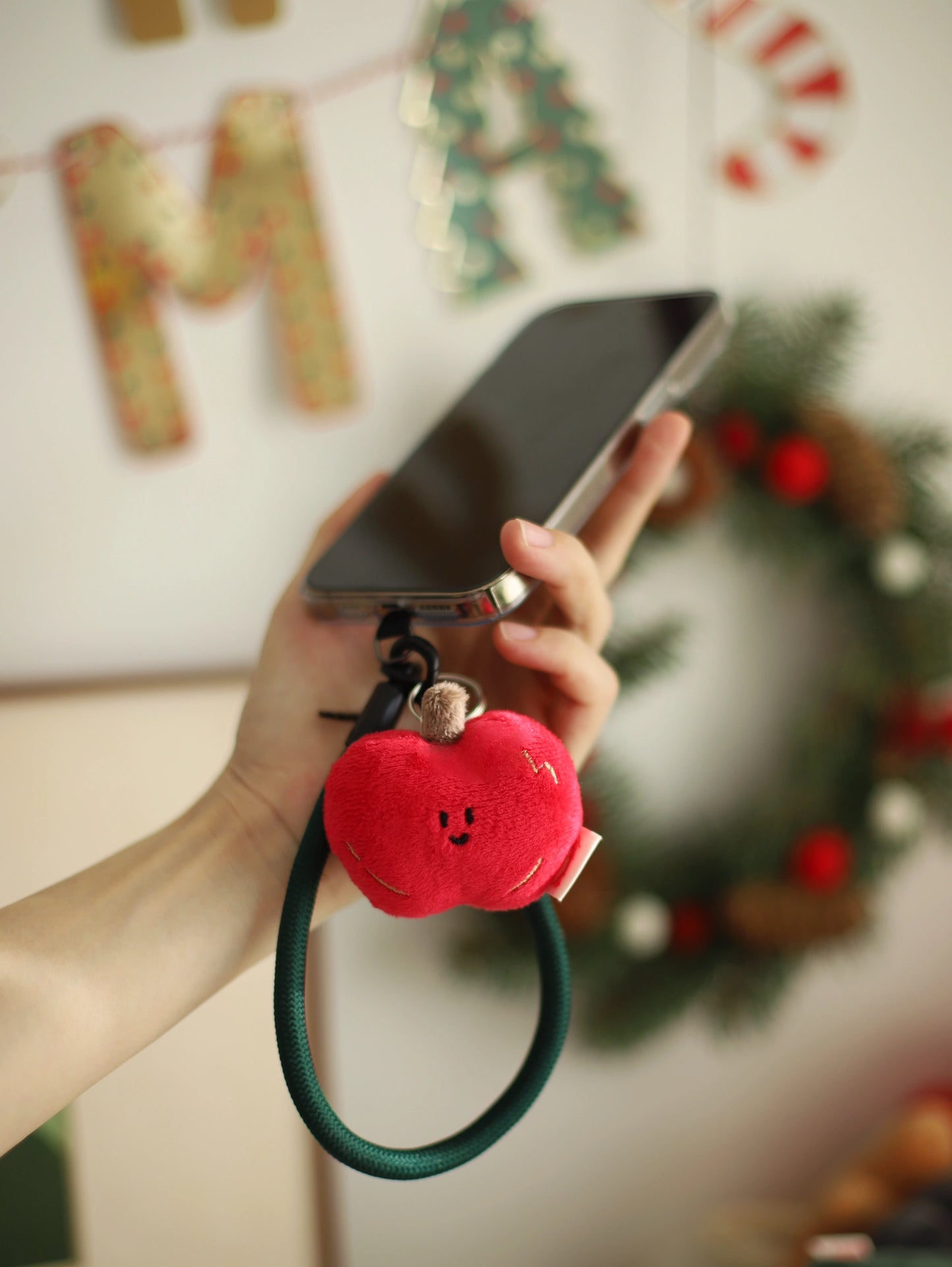 Daily White | Heart Apple Plush Charm