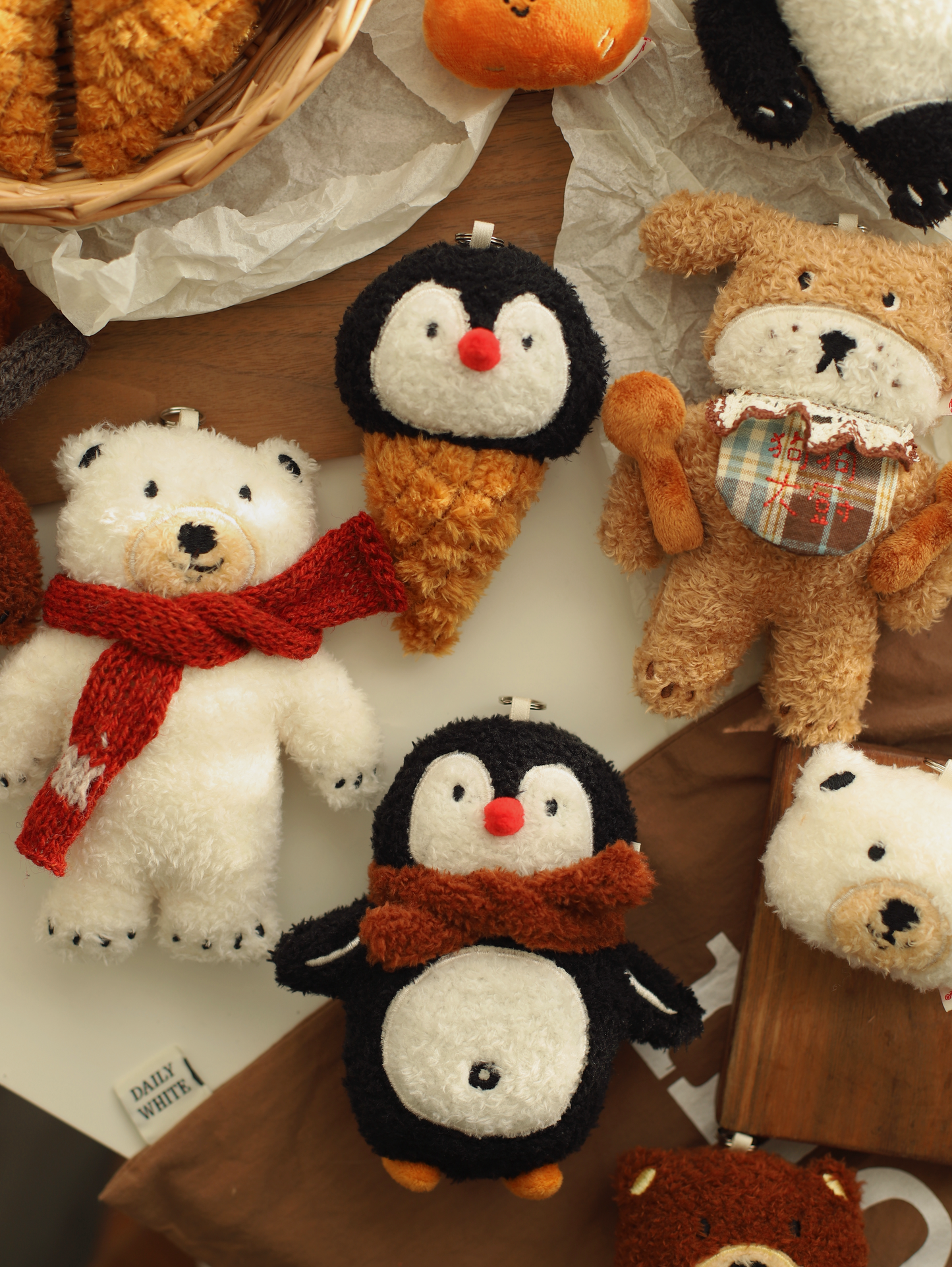 Täglich Weiß | Welpen-Plüschanhänger