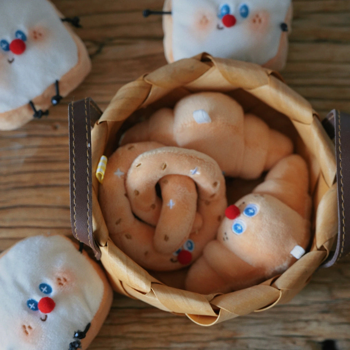 Fufu Baby | Toast AirPods Case Bag Charm