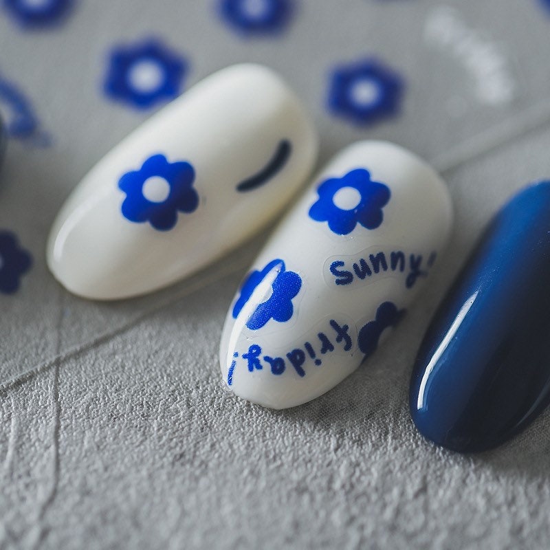 Hello Claws | Elegant Blue Flower Nail Deco Sticker