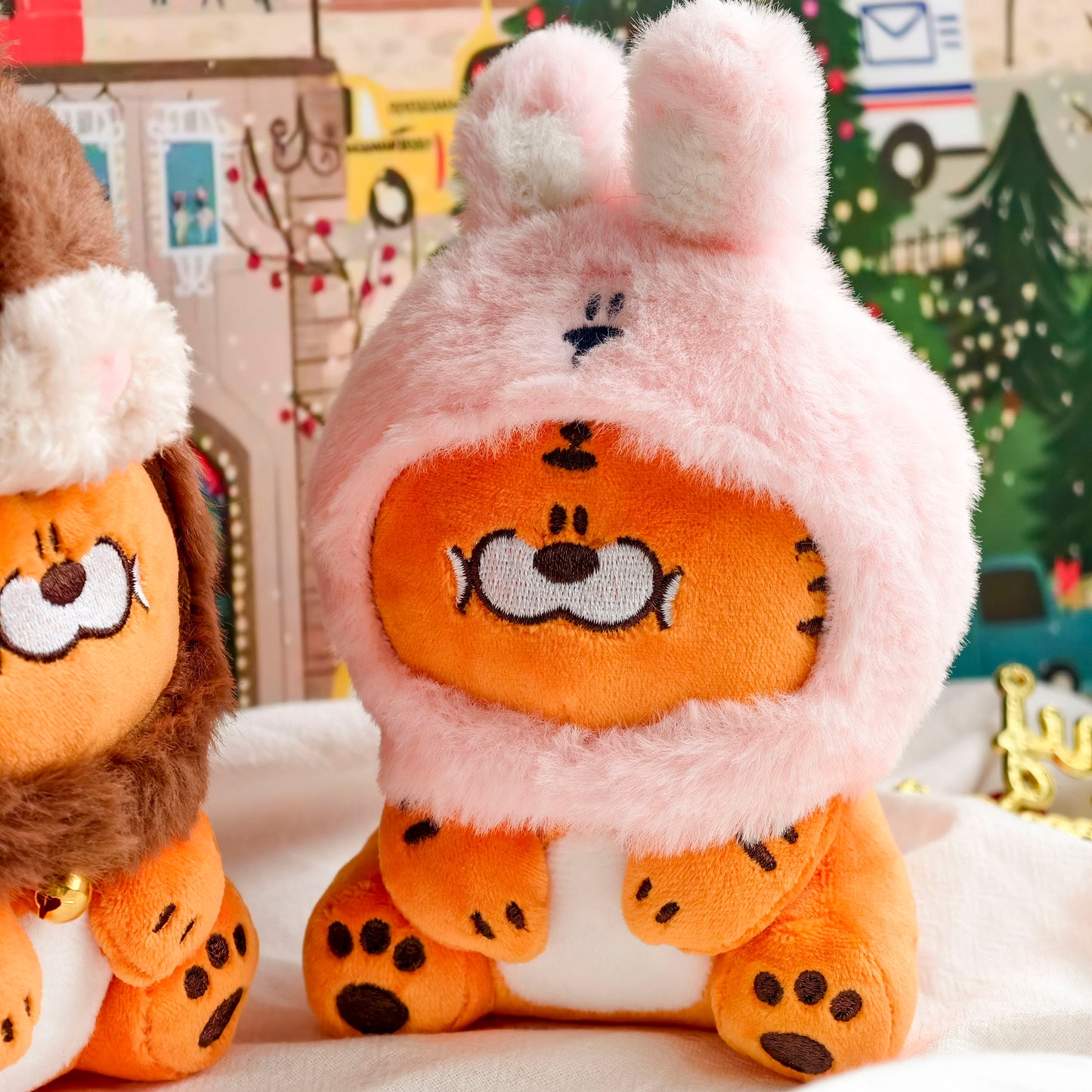 Fickle Plan | HuhuTiger in Bunny Costume Bag Charm