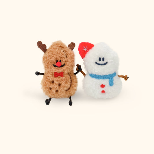 Fickle Plan | Mini Peanut Christmas Keychain