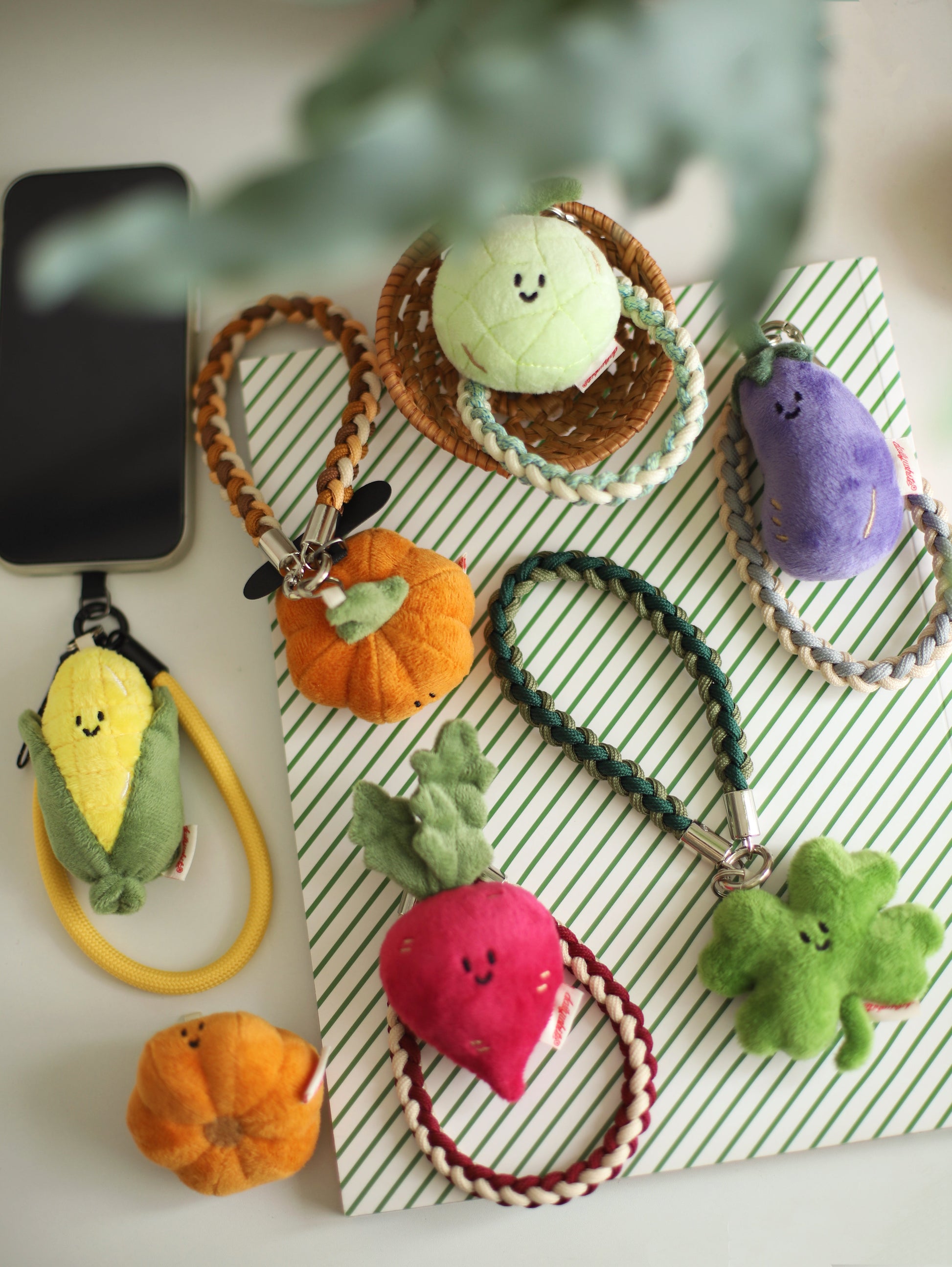 Daily White | Mini Lucky Clover Plush Charm 