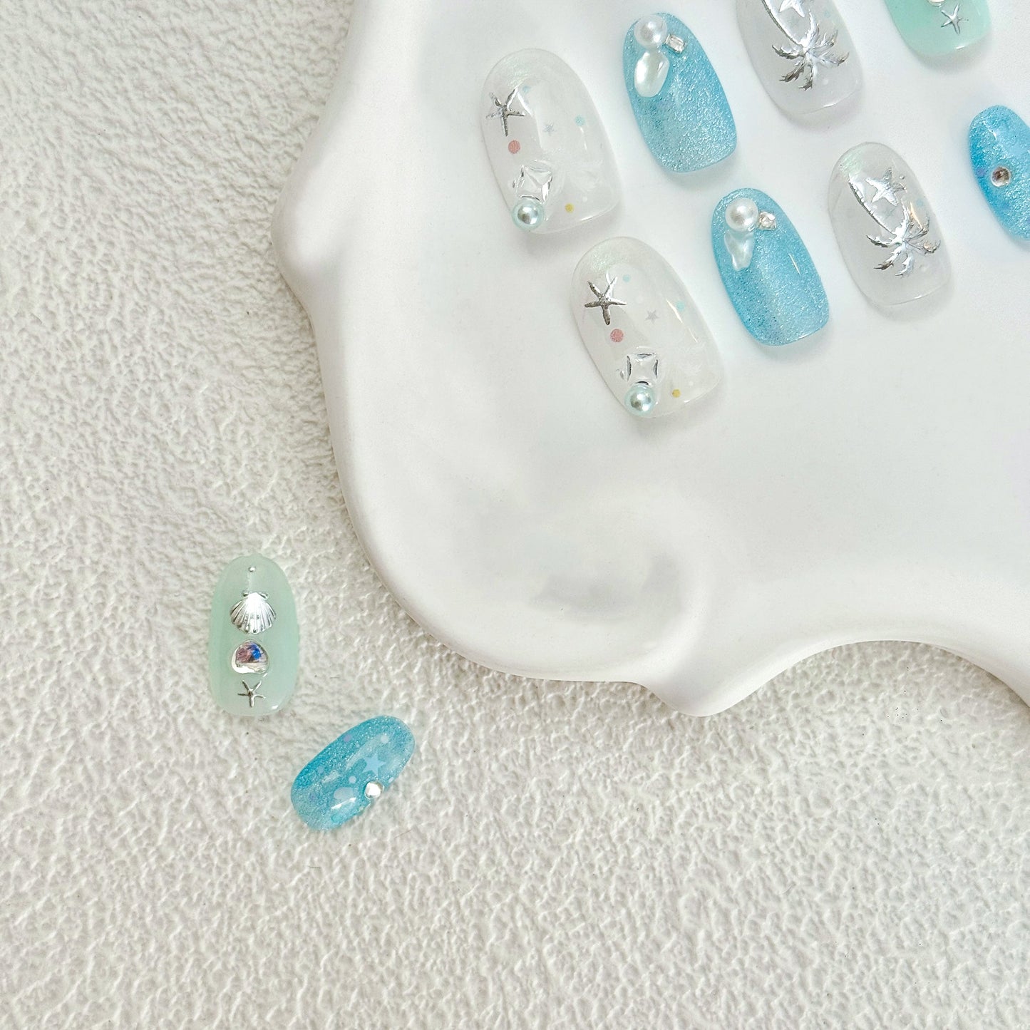 Hello Claws | Creamy Blue Coconut Press-on Nail 