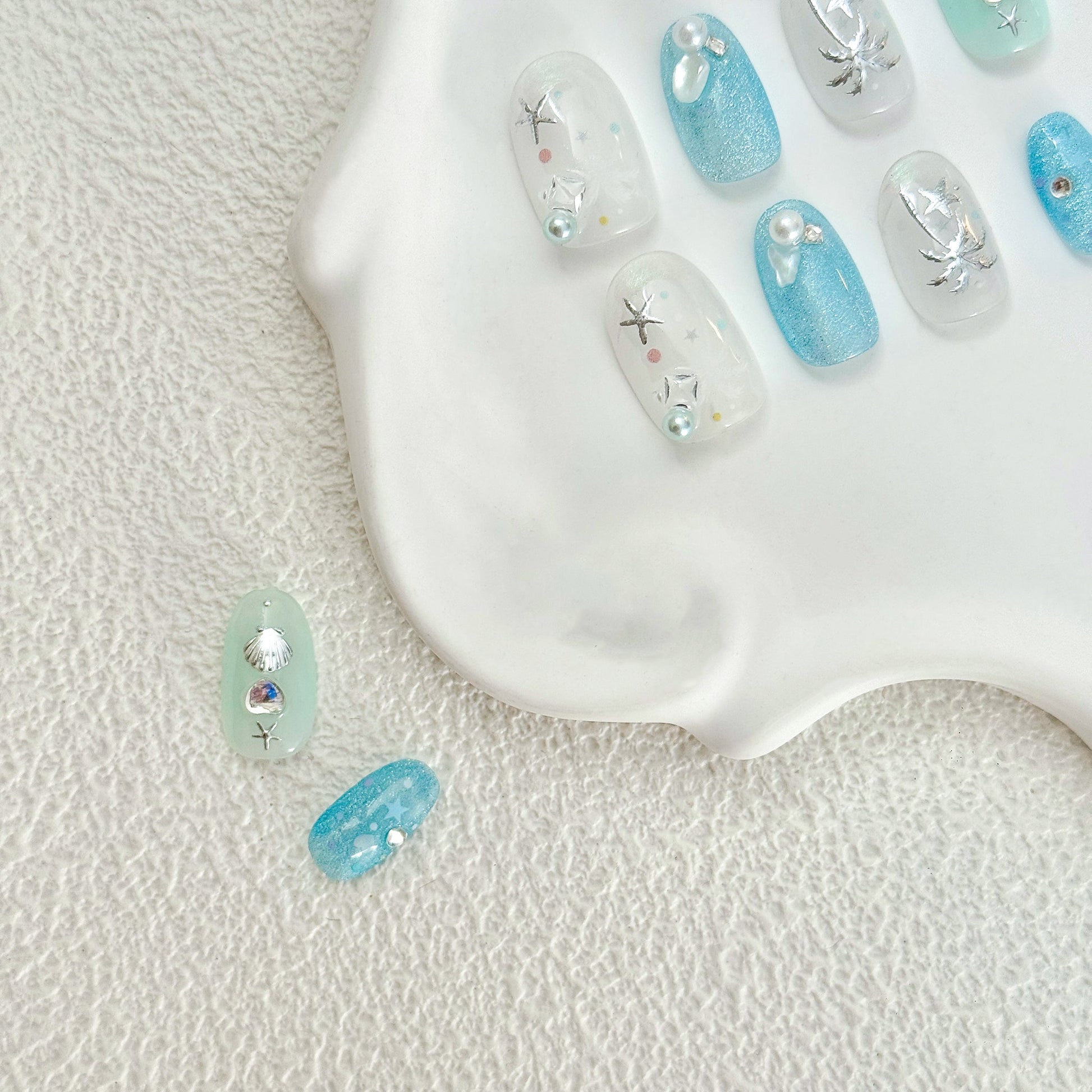 Hello Claws | Creamy Blue Coconut Press-on Nail 