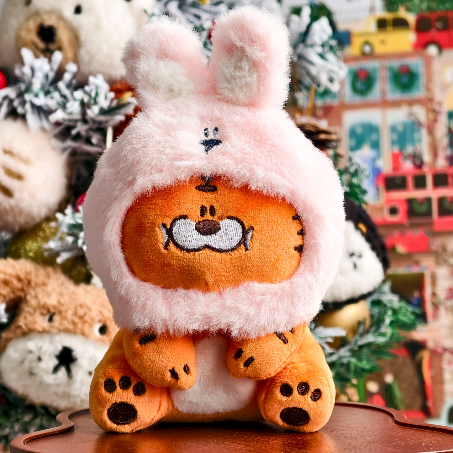 Fickle Plan | HuhuTiger in Bunny Costume Bag Charm