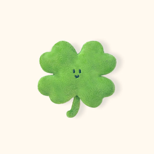 Daily White | Lucky Clover Plush Charm 