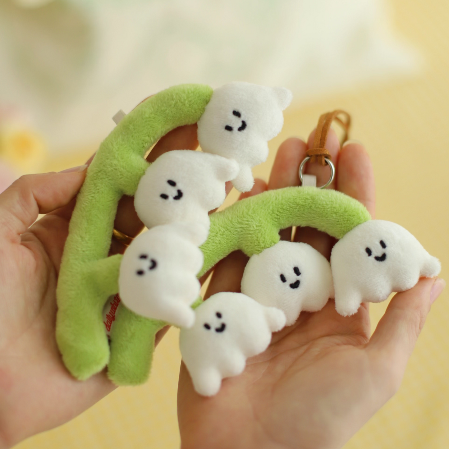 Daily White | Lily of the Valley Plush Charm