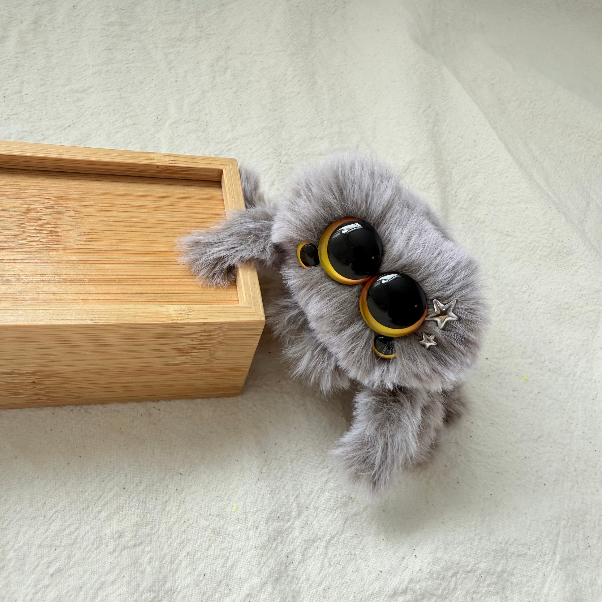 Snowball | Lifgt Grey Spider Plush Toy 
