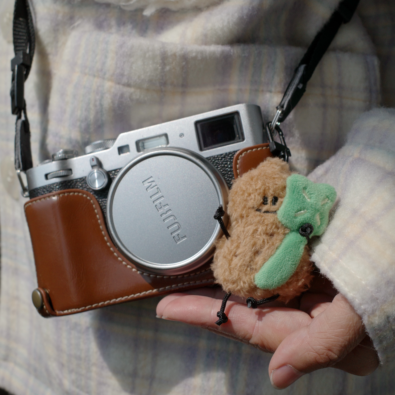 Fickle Plan | Tiger Peanut And Four-leaf Clover Bag Charm