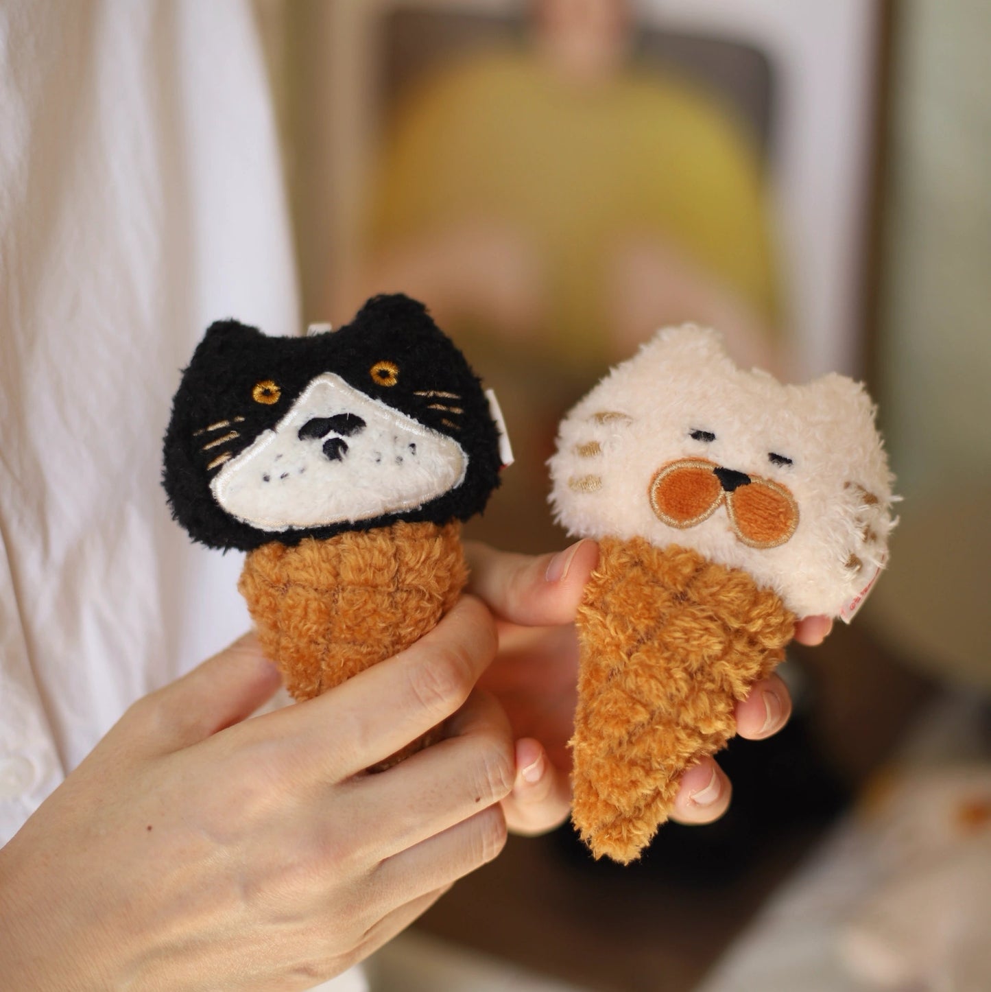 Daily White | George Kitty Ice Cream Cone Plush Charm