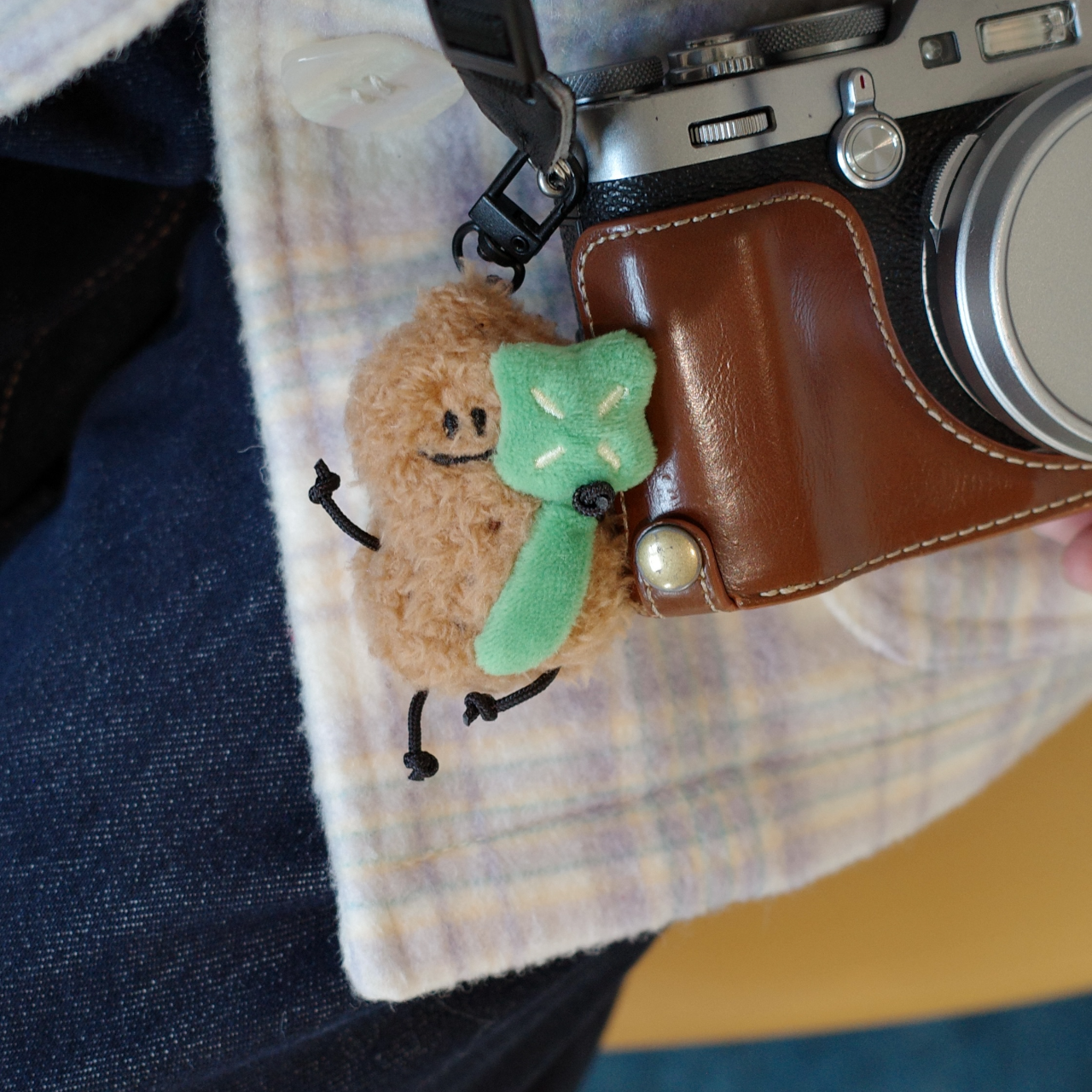 Fickle Plan | Tiger Peanut And Four-leaf Clover Bag Charm