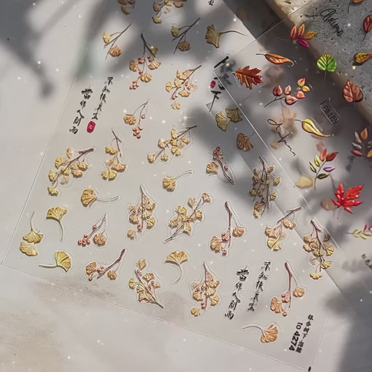 Hallo Krallen | 5D-Nagelsticker mit Herbstblatt-Motiv